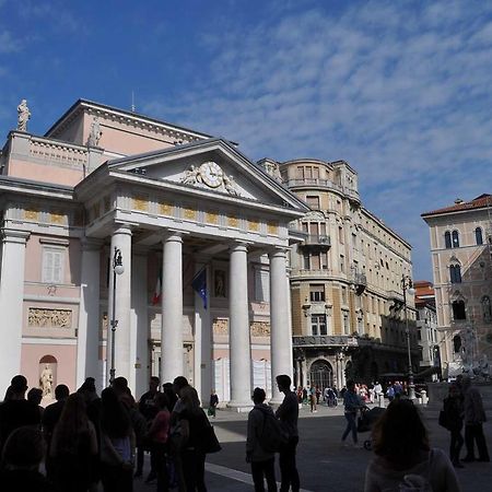 Unica Nel Cuore Storico Di Trieszt Kültér fotó